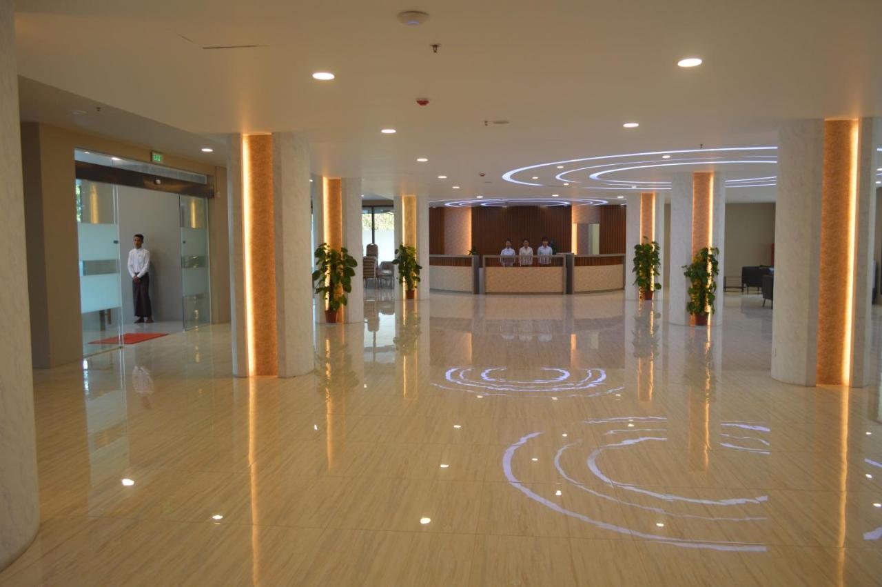 Airport Avenue Hotel Gyogon Buitenkant foto